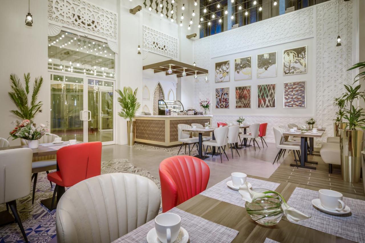 Central Inn Souq Waqif Доха Екстериор снимка
